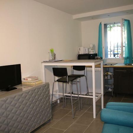Cosy Corner Apartment L'Isle-sur-la-Sorgue Exterior photo