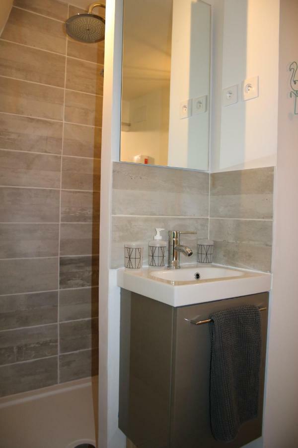 Cosy Corner Apartment L'Isle-sur-la-Sorgue Exterior photo